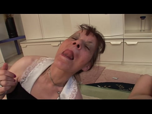 ❤️ Dvě babičky a jeden dědeček mají trojku ❤️❌ Sex video u porna cs.robosexshop.ru ﹏